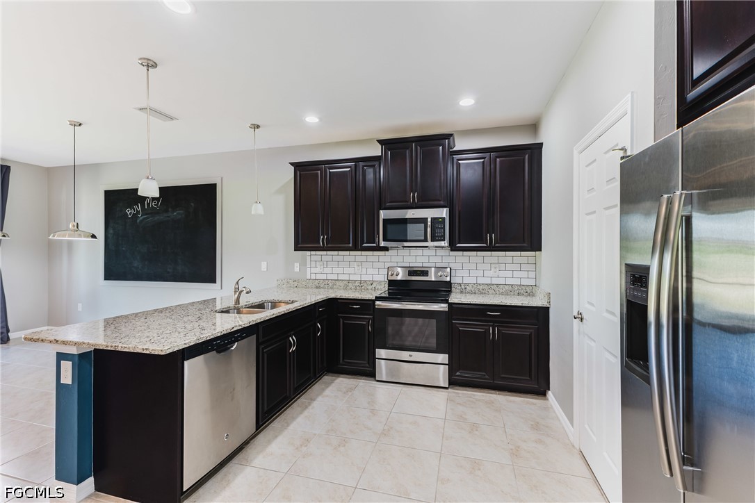 2 Bed Waterfront Home for Sale in Lindsford, photo 17