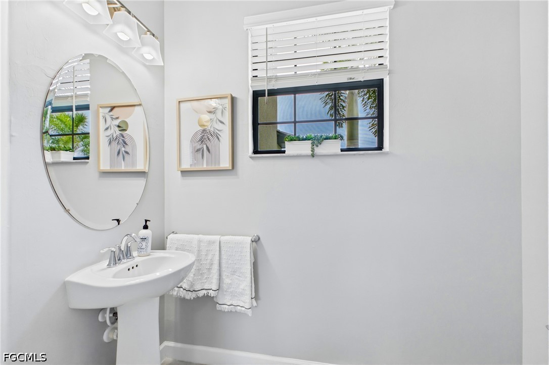 3 Bed Waterfront Home for Sale in Timber Creek, photo 17