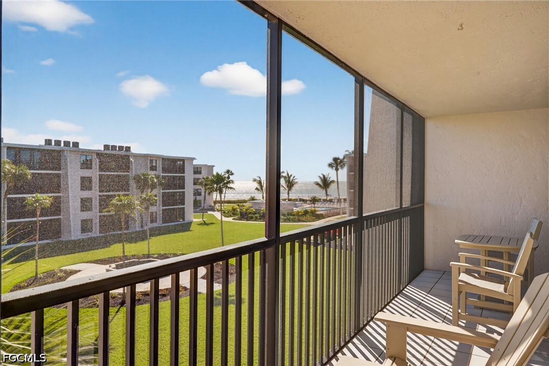 1 Bed Waterfront Home for Sale in Sanibel, photo 17