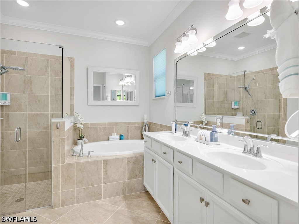 4 Bed Waterfront Home for Sale in Naples, FL, $689,000 — photo 17