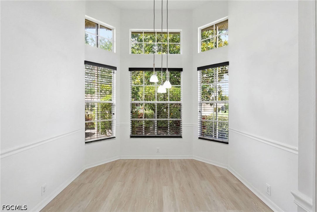 2 Bed Pool Home for Sale in Fort Myers, photo 17