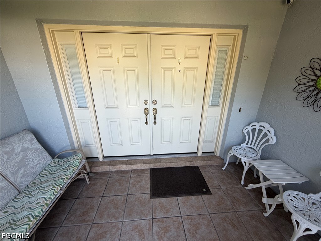 2 Bed SingleFamilyResidence for Sale in North Fort Myers, photo 17