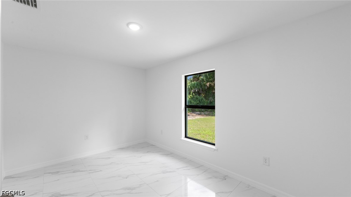 4 Bed SingleFamilyResidence for Sale in Lehigh Acres, photo 17