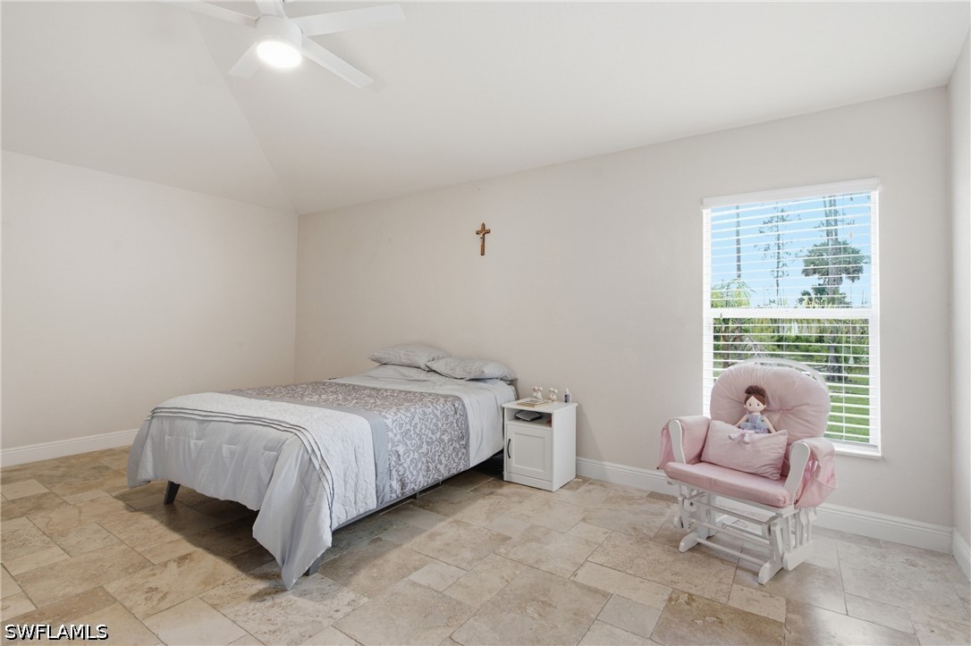 4 Bed SingleFamilyResidence for Sale in Naples, photo 17