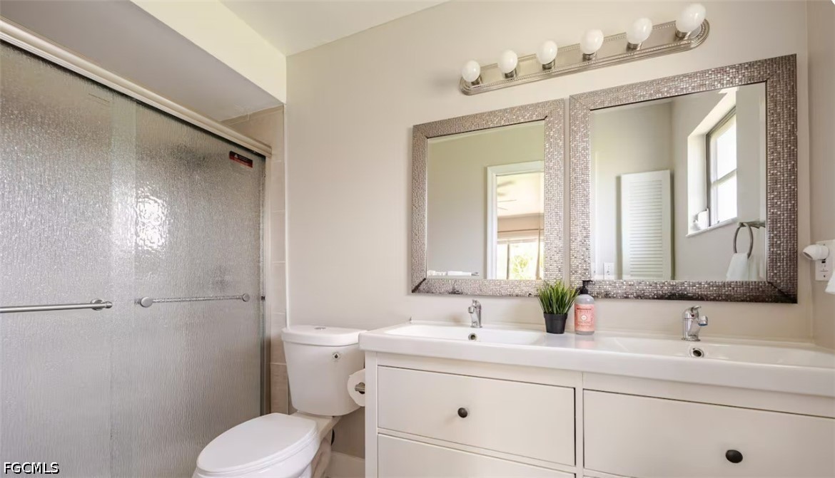 3 Bed Pool Home for Sale in Cape Coral, photo 17