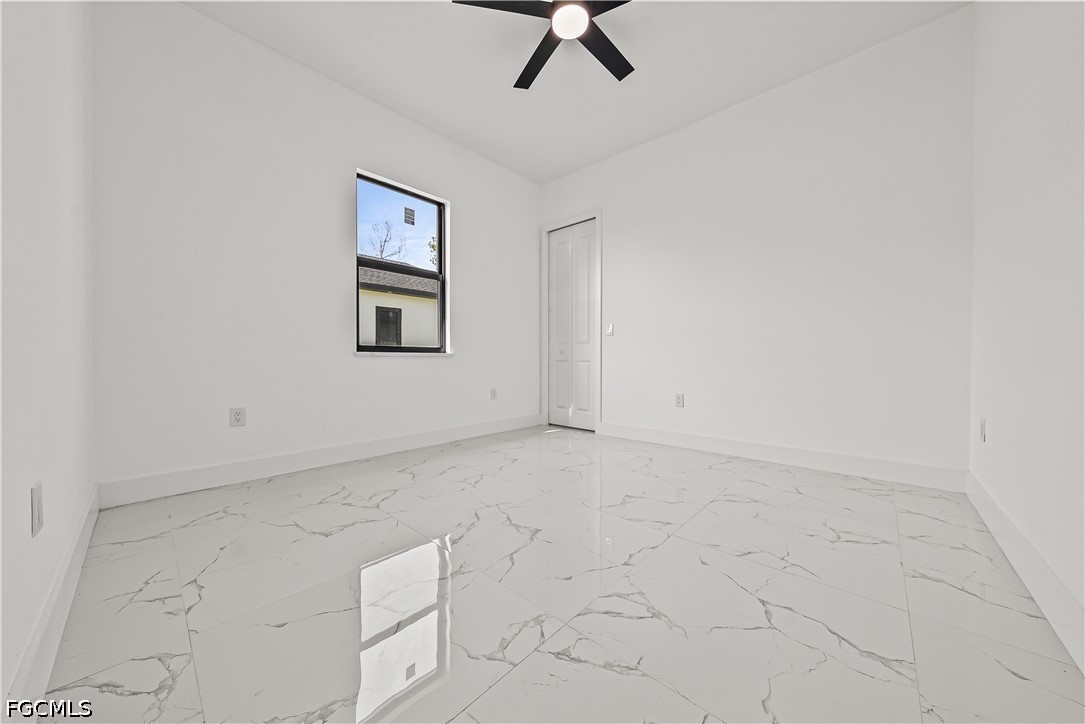 3 Bed SingleFamilyResidence for Sale in Lehigh Acres, photo 17