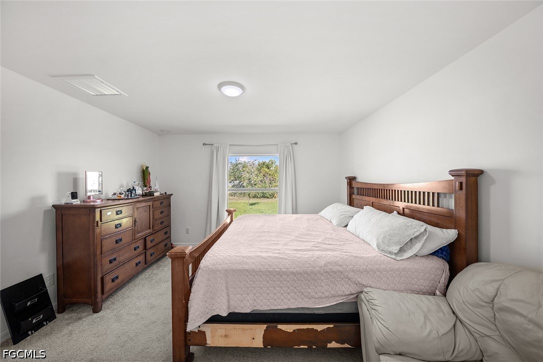 3 Bed SingleFamilyResidence for Sale in Cape Coral, photo 17