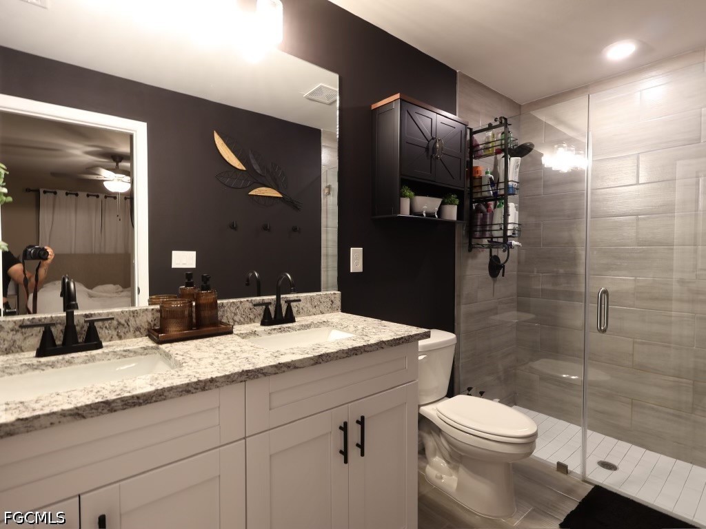 6 Bed Duplex for Sale in Fort Myers, photo 17