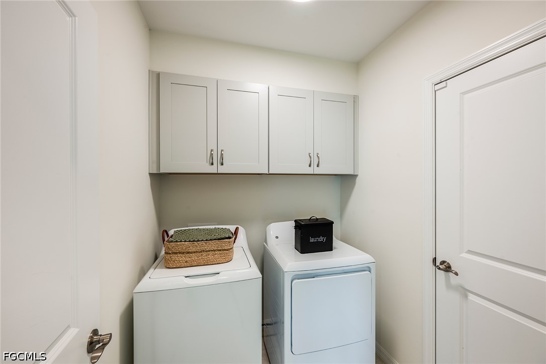 5 Bed SingleFamilyResidence for Sale in Whispering Lakes, FL — photo 17