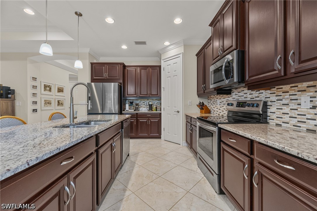 3 Bed SingleFamilyResidence for Sale in Naples, FL, $650,000 — photo 17