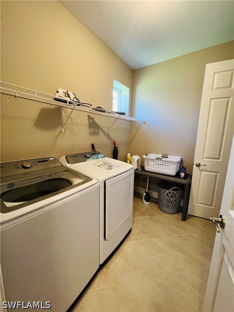 3 Bed Pool Home for Sale in Sutton Cay, FL, $12,000 — photo 17