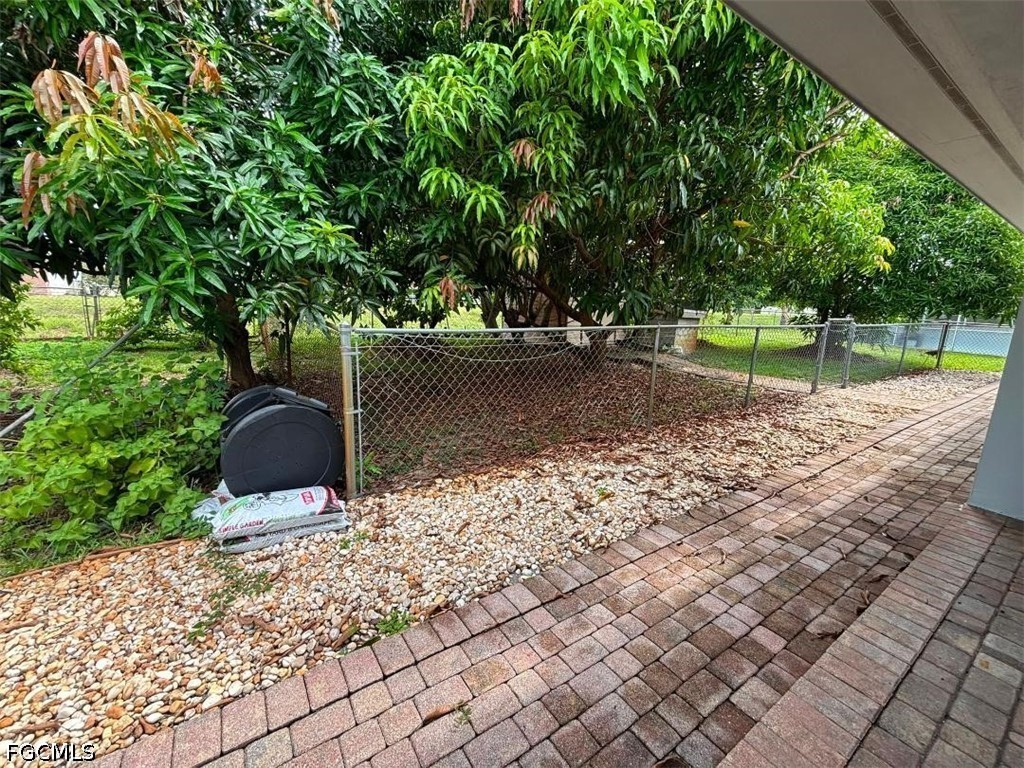 3 Bed SingleFamilyResidence for Sale in Lehigh Acres, FL — photo 17