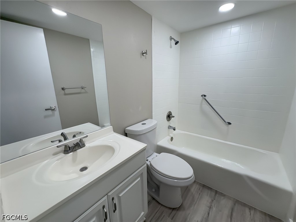 2 Bed Condominium for Sale in Seven Lakes, photo 17