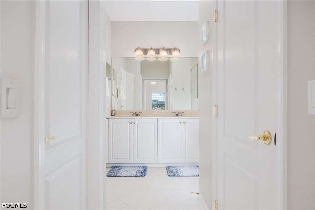 3 Bed Waterfront Home for Sale in Fort Myers, FL, $3,000 — photo 17