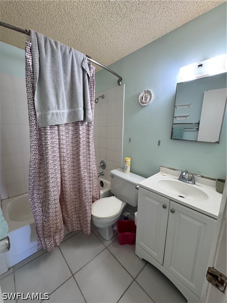 2 Bed SingleFamilyResidence for Sale in Naples, FL, $455,000 — photo 17