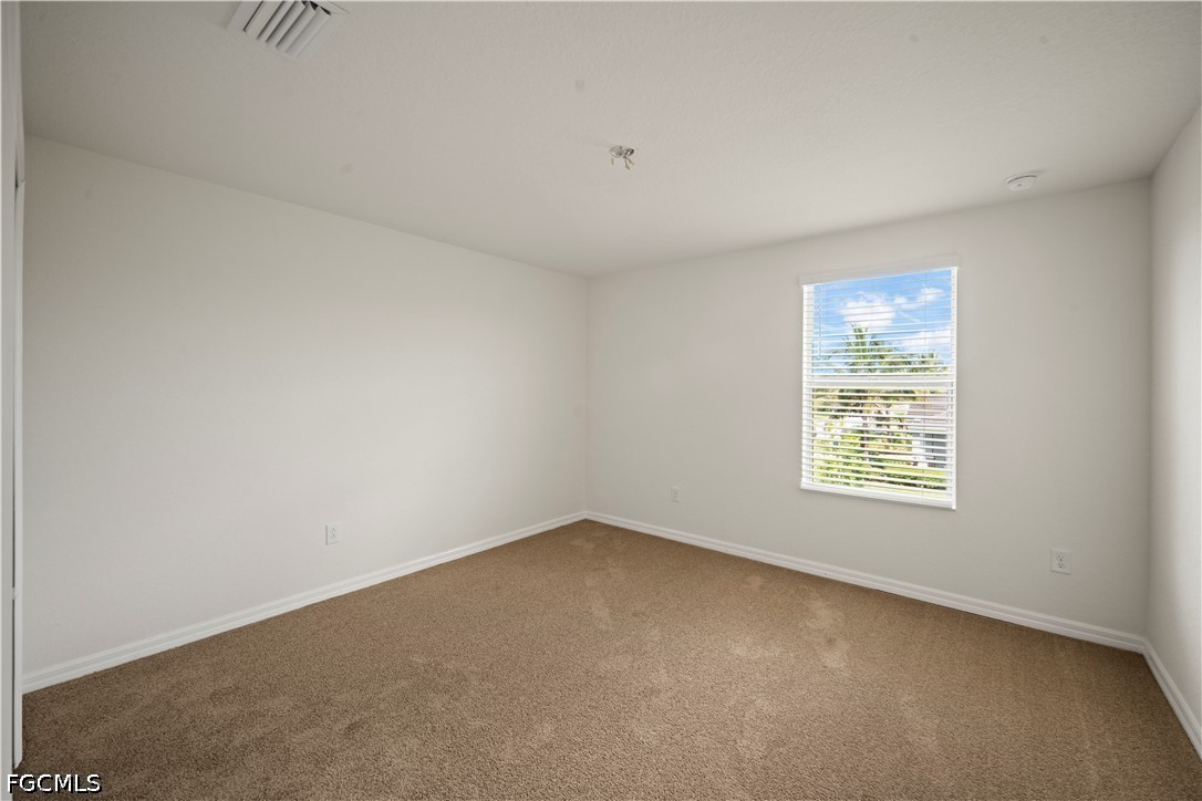 5 Bed SingleFamilyResidence for Sale in Castalina, FL — photo 17