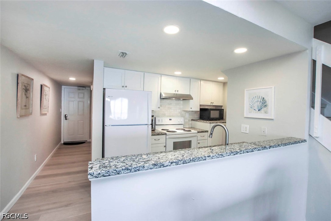 3 Bed Waterfront Home for Sale in Captiva, FL, $950,000 — photo 17