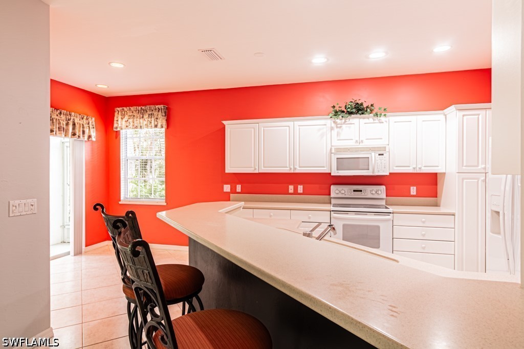 2 Bed Condominium for Sale in Naples, FL, $3,250 — photo 17