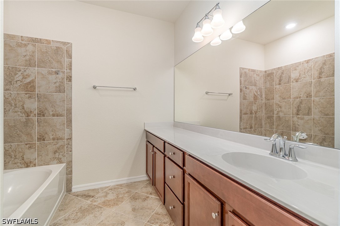 3 Bed Waterfront Home for Sale in Naples, FL, $2,200 — photo 17