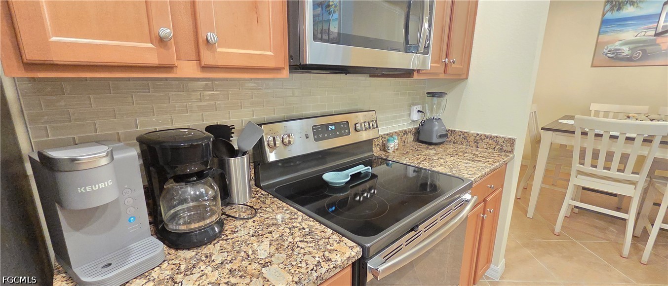 2 Bed Condominium for Sale in Palmetto Cove, FL, $275,000 — photo 17