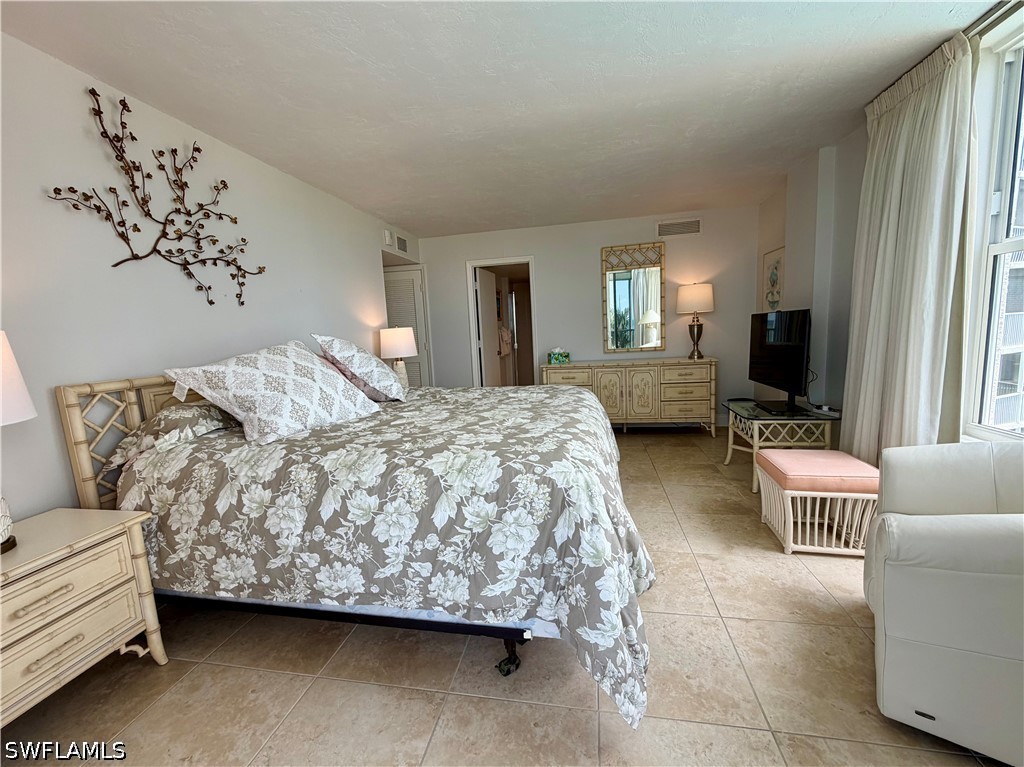 2 Bed Waterfront Home for Sale in Naples, FL, $13,500 — photo 17