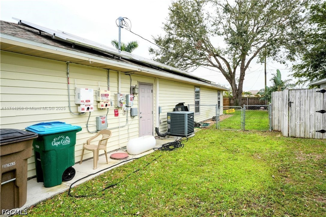 4 Bed SingleFamilyResidence for Sale in Cape Coral, FL — photo 17