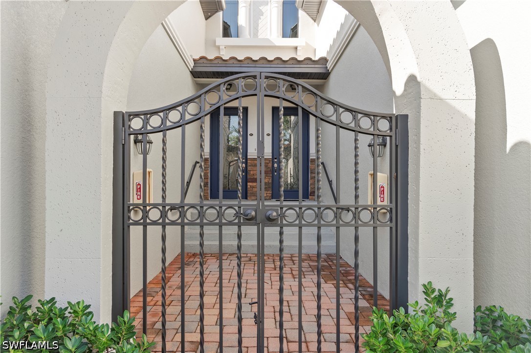 3 Bed Condominium for Sale in Casoria, FL, $10,000 — photo 17