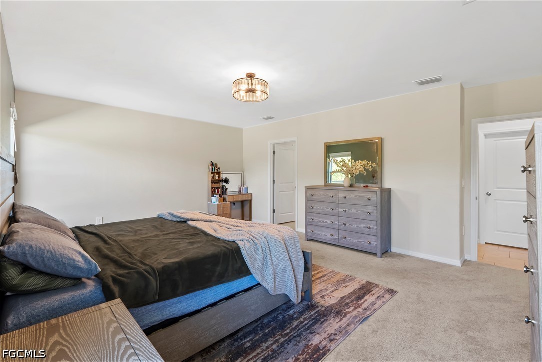 5 Bed SingleFamilyResidence for Sale in Savanna Lakes, FL — photo 17