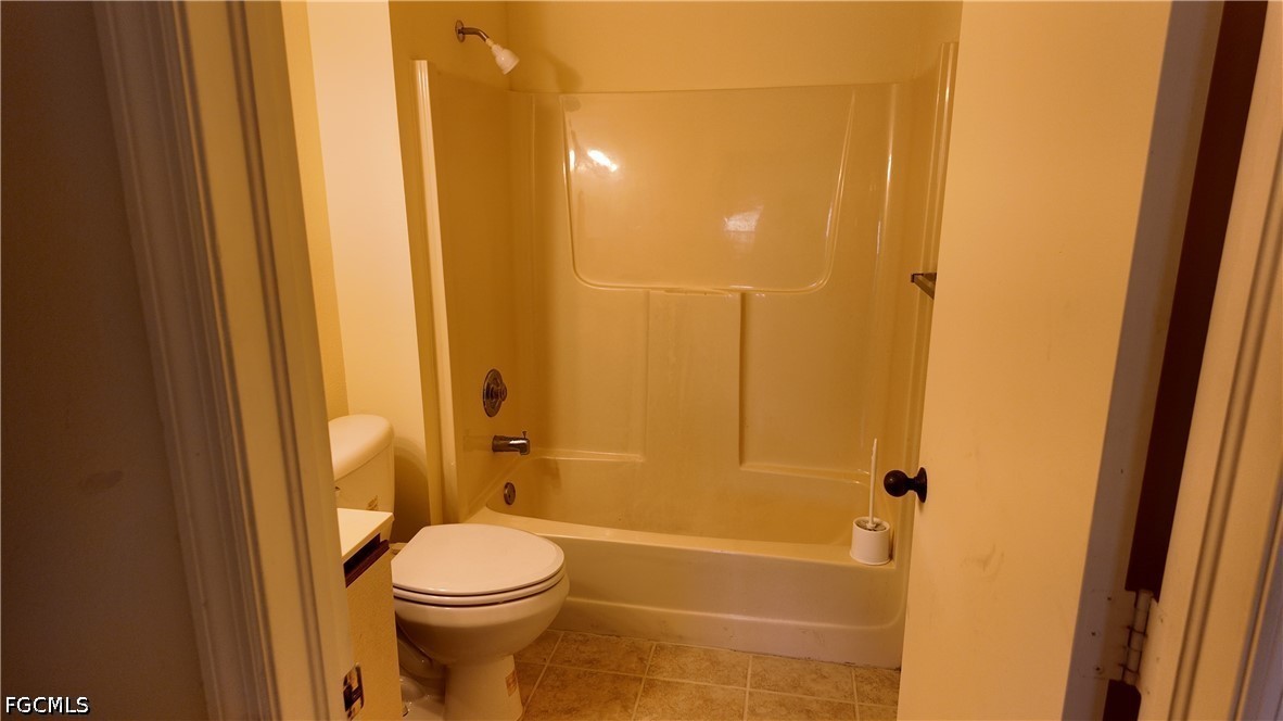 2 Bed Condominium for Sale in Naples, photo 17