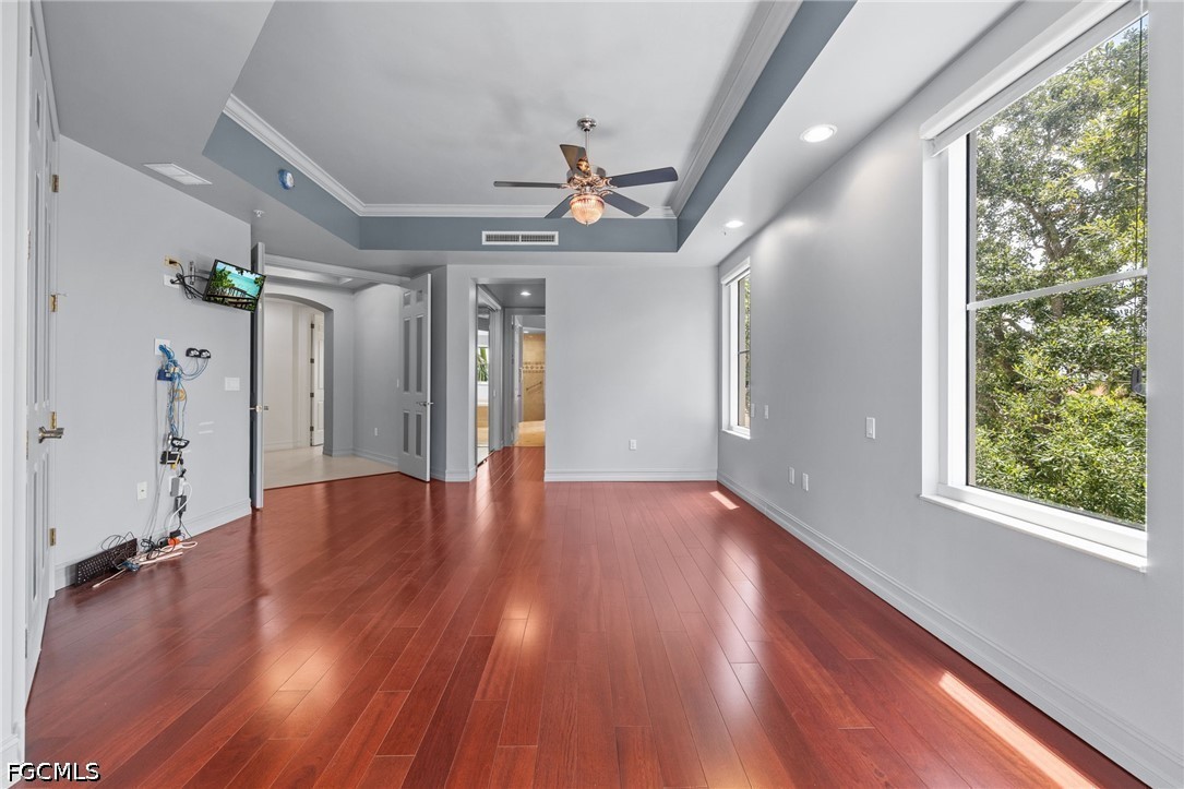 4 Bed Waterfront Home for Sale in Fort Myers, photo 17