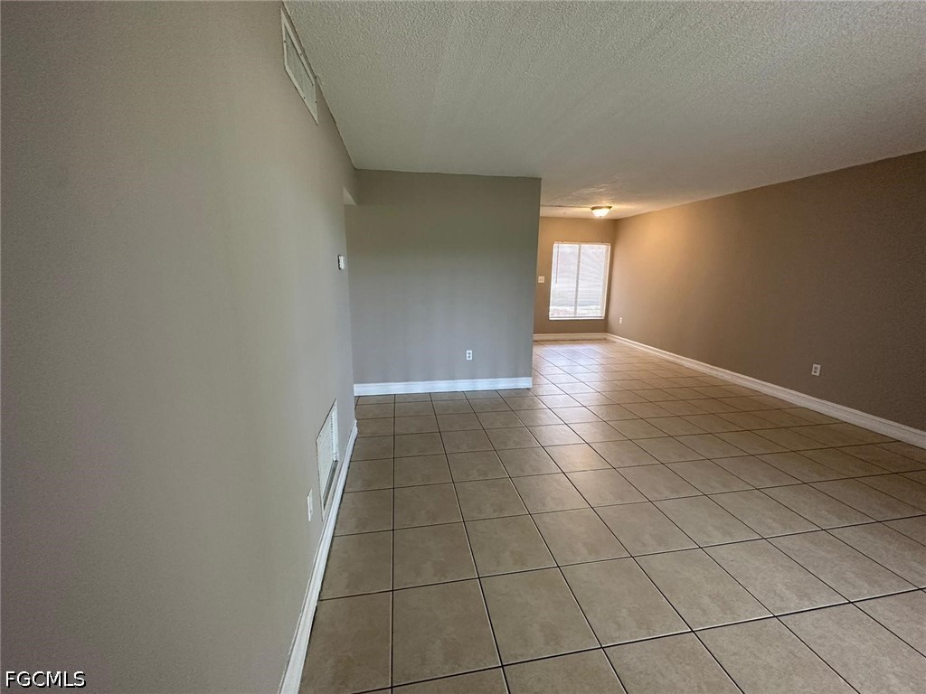 2 Bed Condominium for Sale in Green Tee Village, FL, $1,250 — photo 17