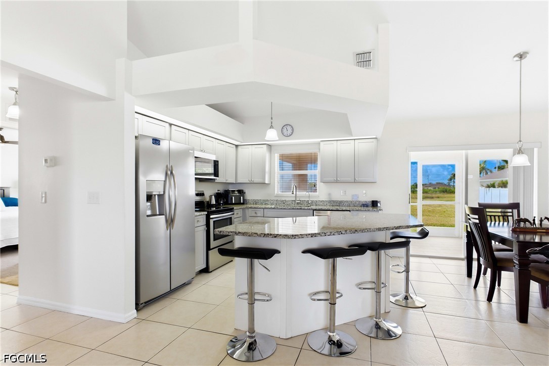 3 Bed SingleFamilyResidence for Sale in Cape Coral, FL — photo 17