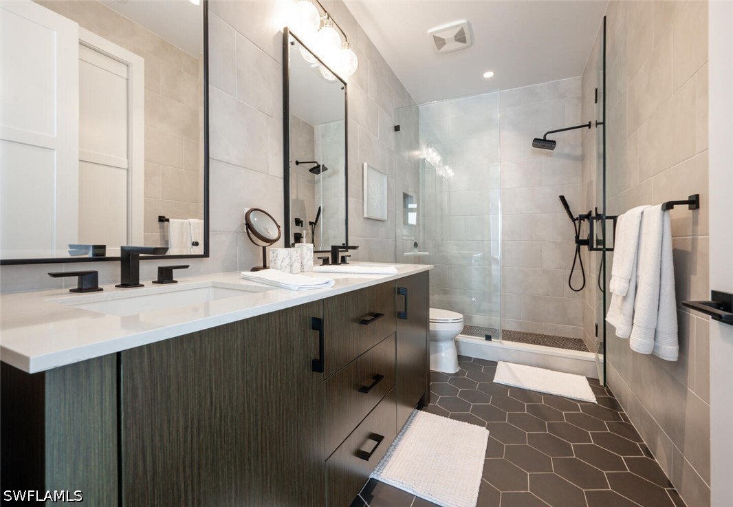 2 Bed Condominium for Sale in Naples, FL, $6,000 — photo 17