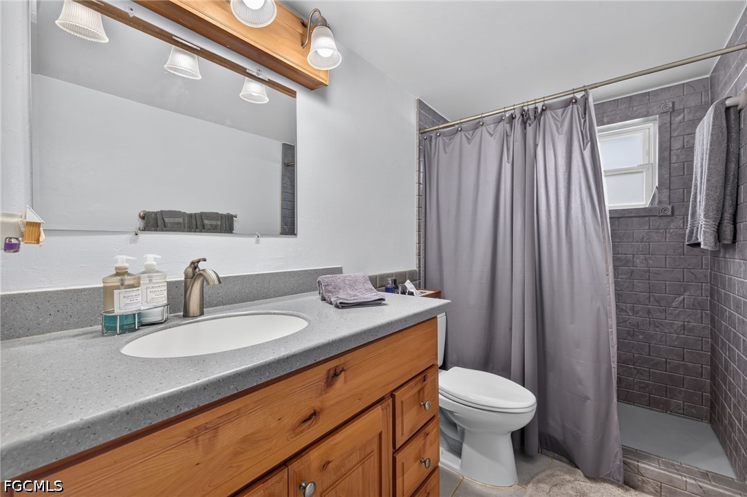 2 Bed Waterfront Home for Sale in Cape Coral, FL, $350,000 — photo 17