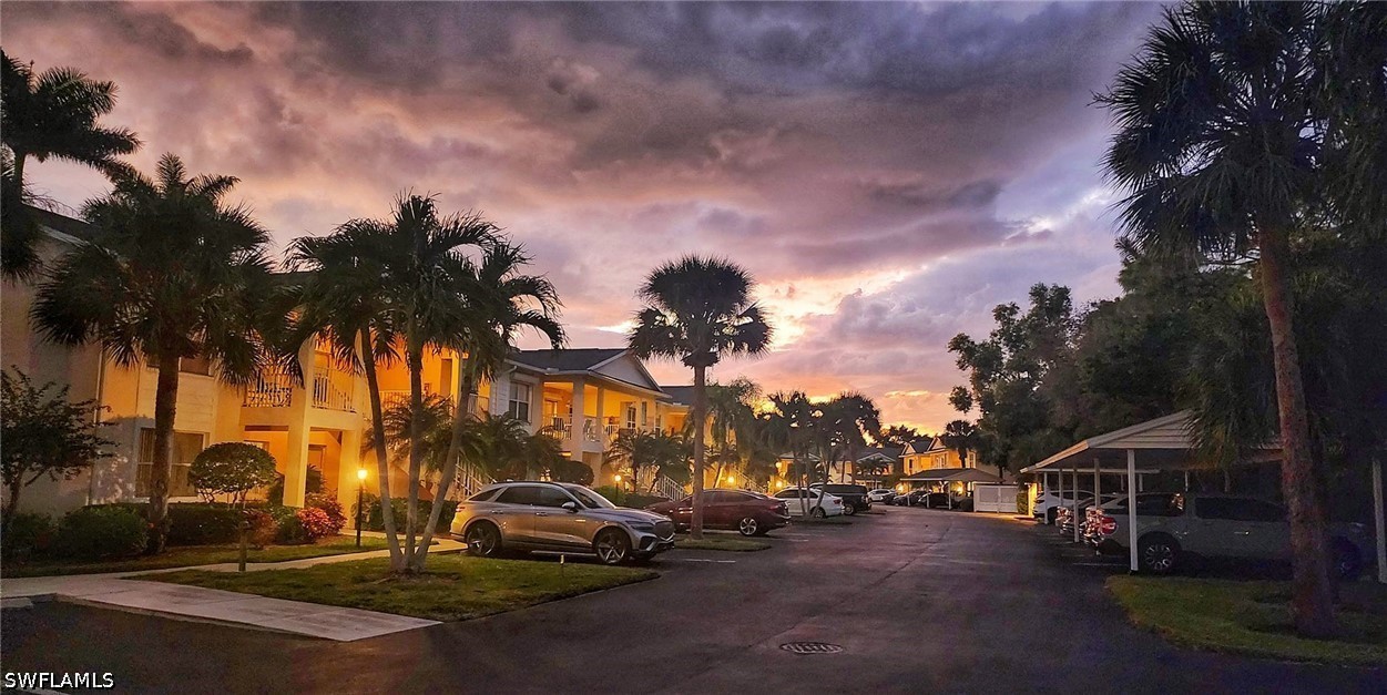 2 Bed Condominium for Sale in Naples, FL, $310,000 — photo 17