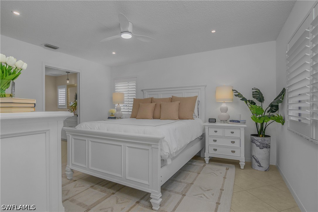 2 Bed Condominium for Sale in Naples, FL, $359,000 — photo 17