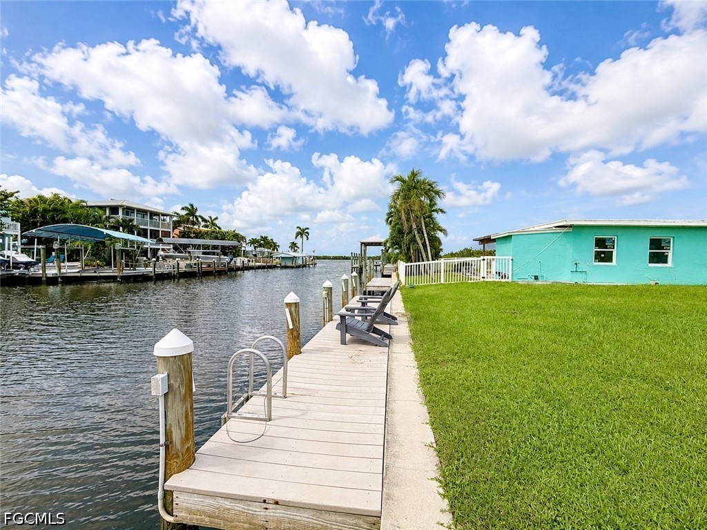 2 Bed Waterfront Home for Sale in Matlacha, FL, $475,000 — photo 17