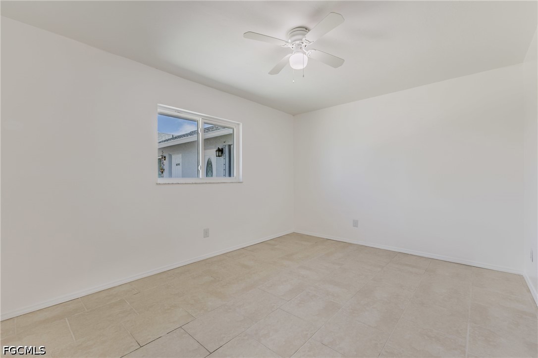 2 Bed Attached for Sale in Pinewood Villas, FL, $160,000 — photo 17