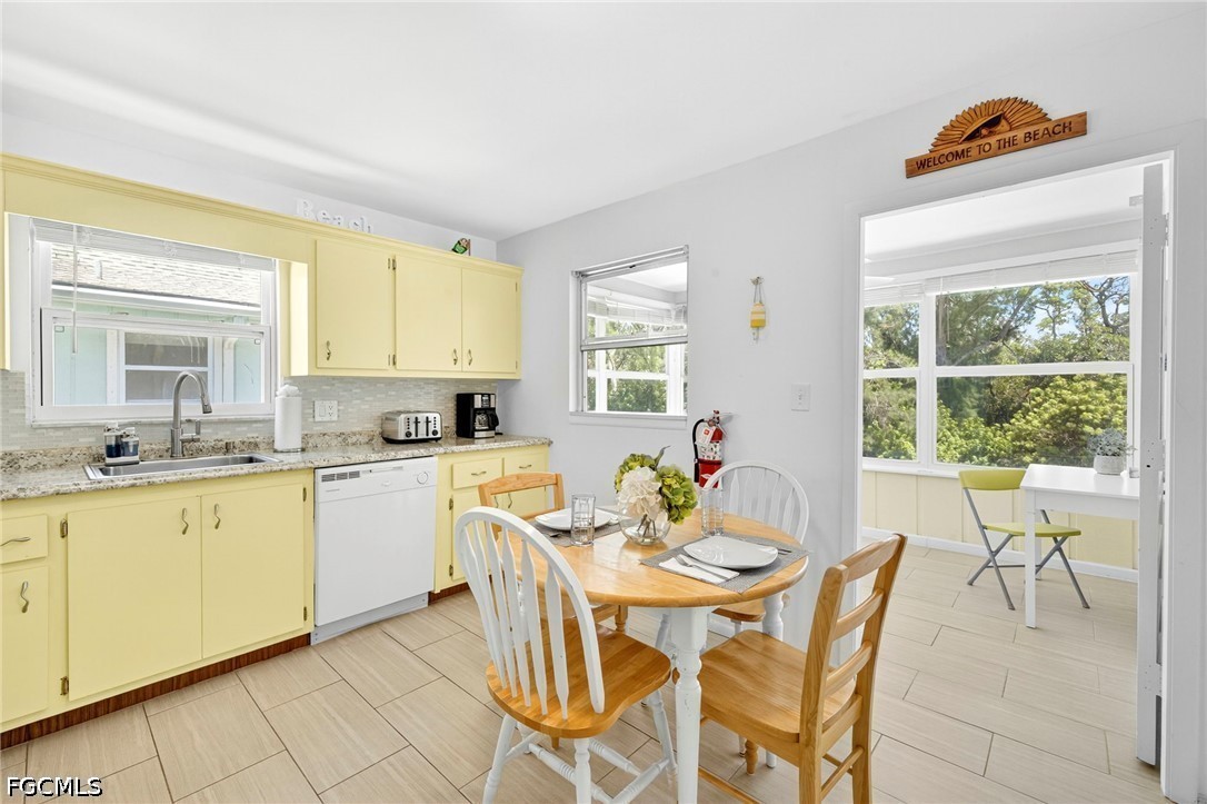 6 Bed Quadruplex for Sale in Seagrape, photo 17
