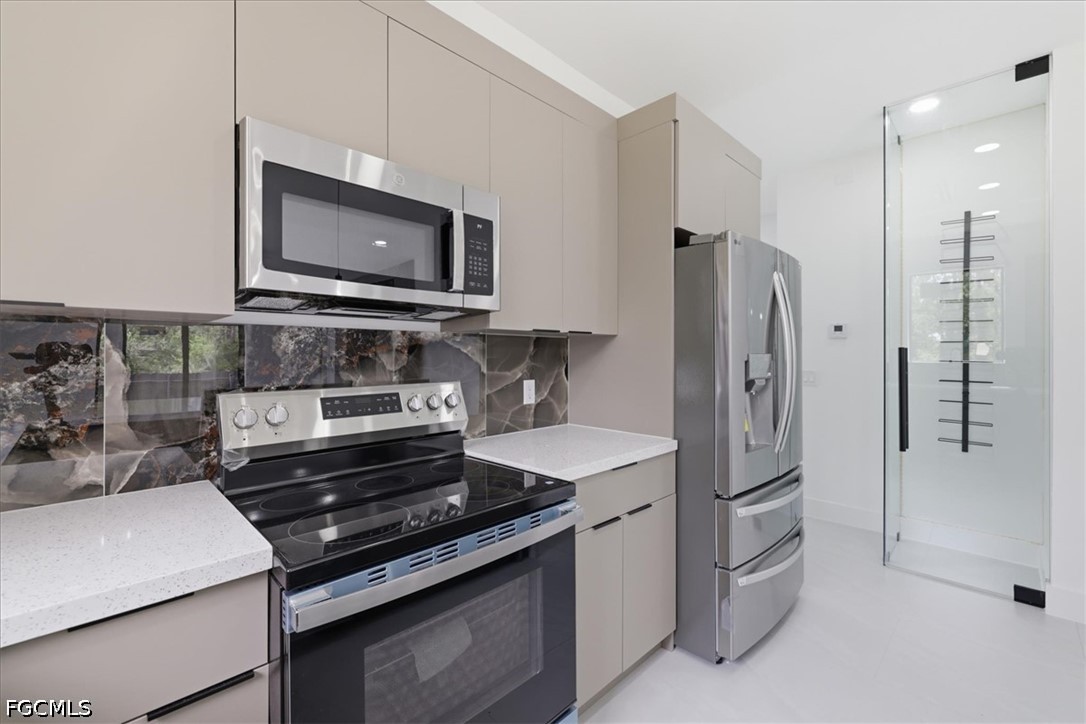 3 Bed SingleFamilyResidence for Sale in Not Applicable, FL — photo 17