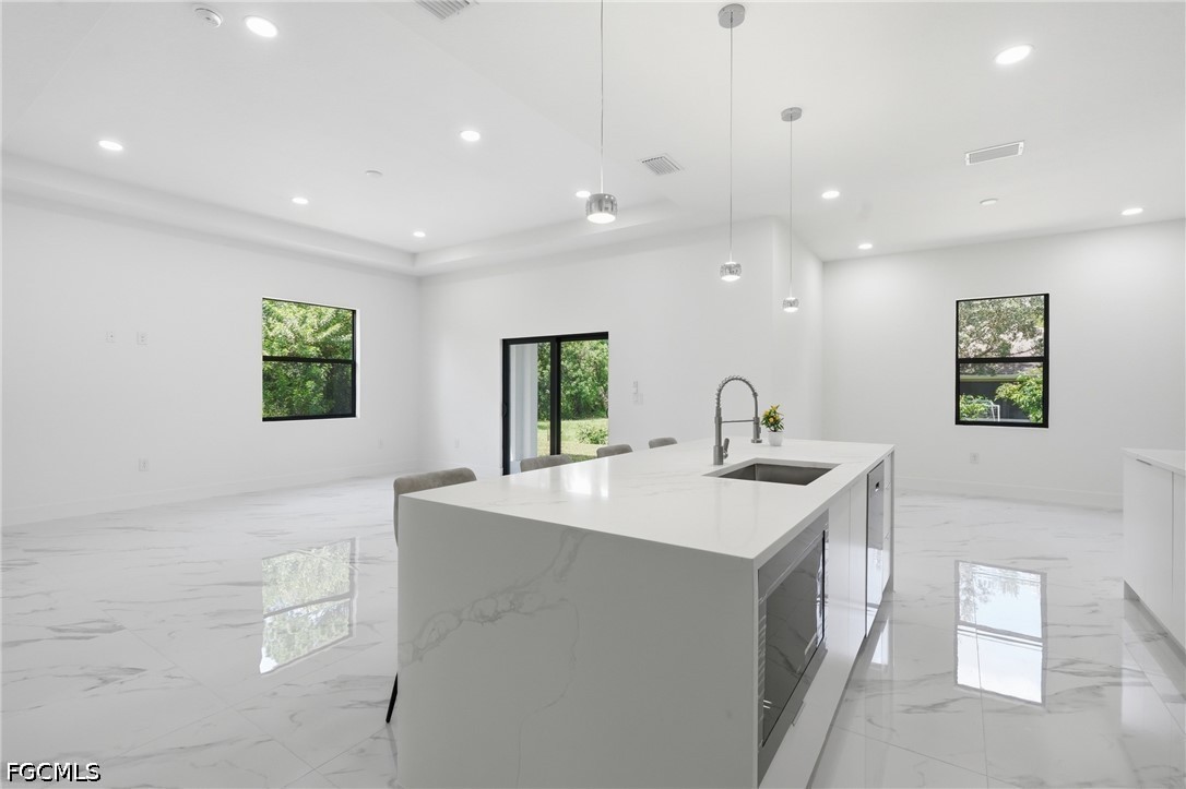 3 Bed SingleFamilyResidence for Sale in Port Labelle, photo 17