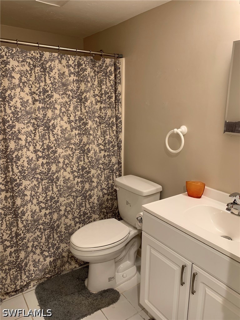 2 Bed Waterfront Home for Sale in Naples, photo 17
