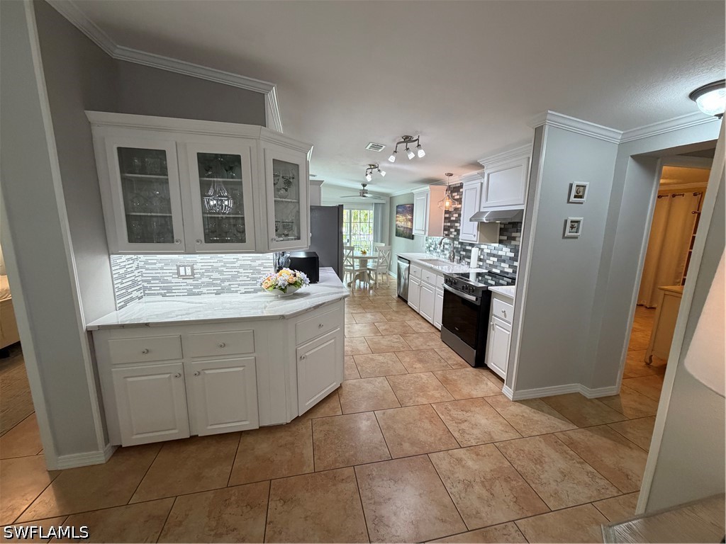 2 Bed SingleFamilyResidence for Sale in Fort Myers, photo 17