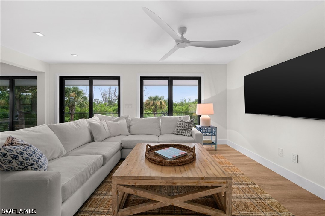4 Bed SingleFamilyResidence for Sale in Sanibel, photo 17