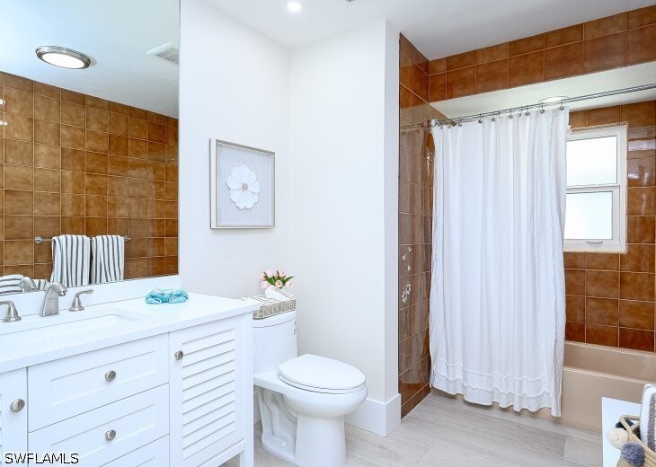 3 Bed Pool Home for Sale in Naples Park, photo 17