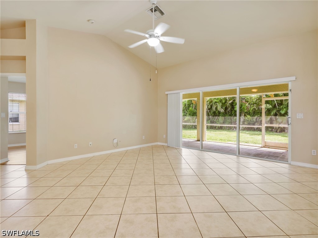 3 Bed SingleFamilyResidence for Sale in San Carlos Park, photo 17