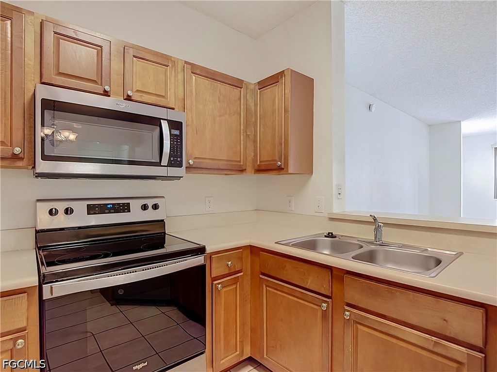 2 Bed Condominium for Sale in Fort Myers, photo 17