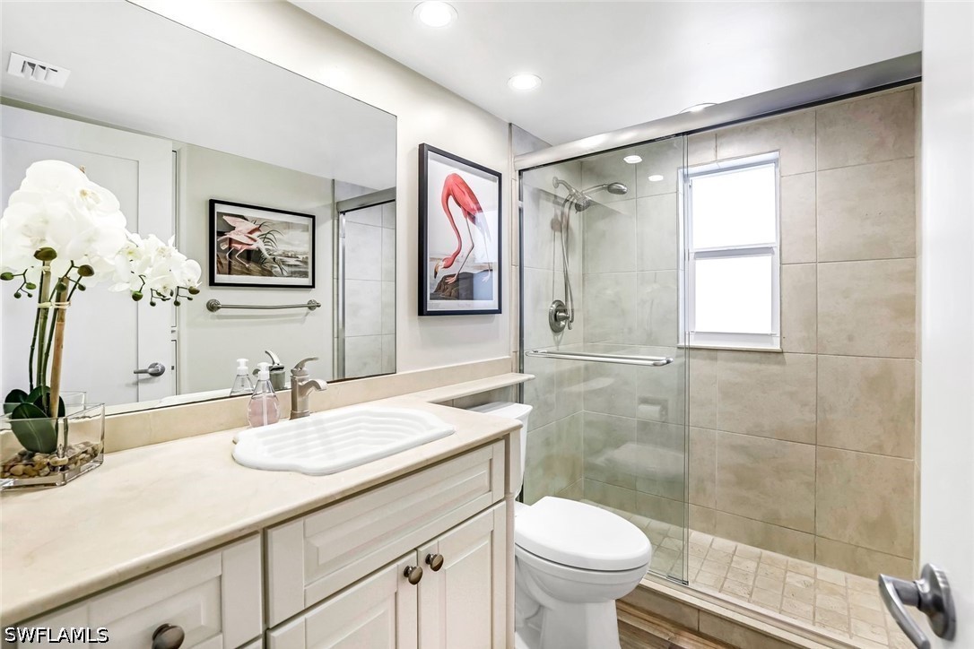 2 Bed Waterfront Home for Sale in Marina Manor, photo 17