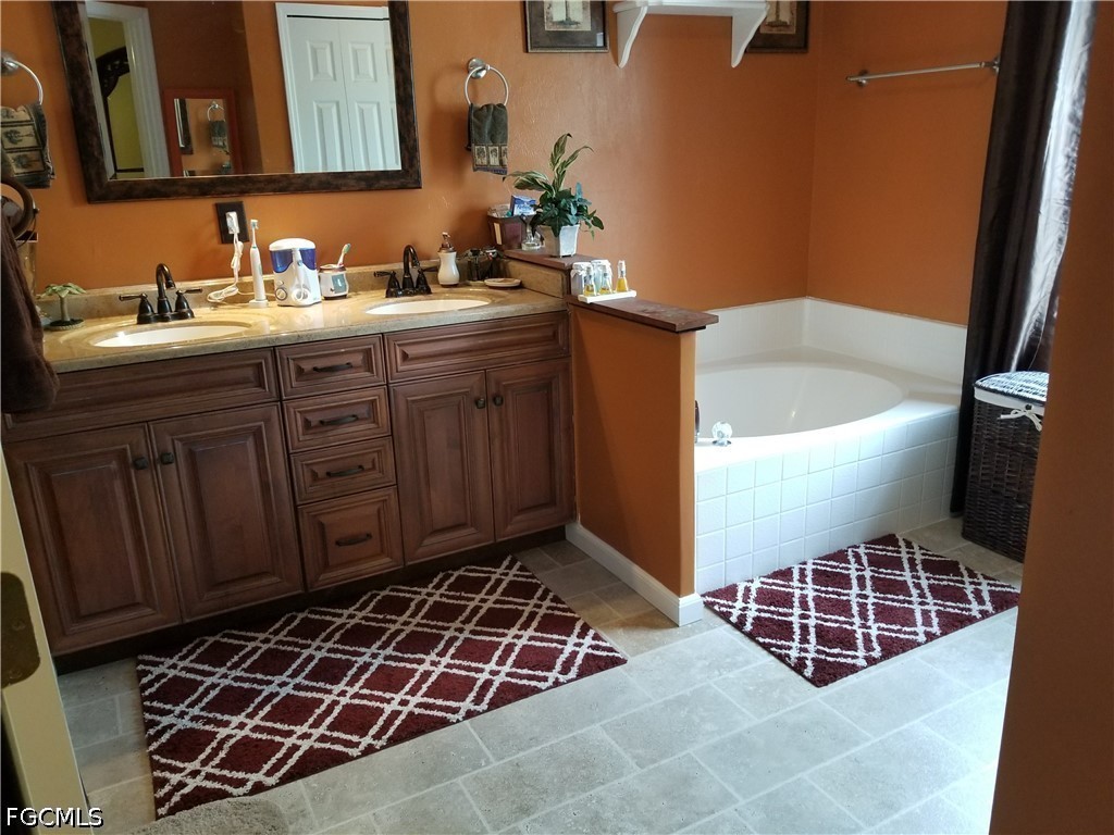 3 Bed Pool Home for Sale in Mirror Lakes, photo 17