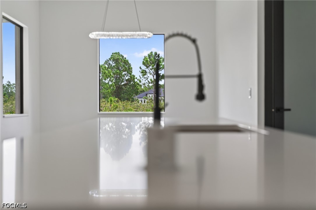 4 Bed SingleFamilyResidence for Sale in Lehigh Acres, photo 17